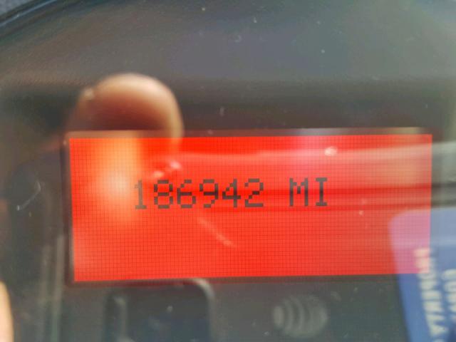 2G2WP542541340273 - 2004 PONTIAC GRAND PRIX GRAY photo 8