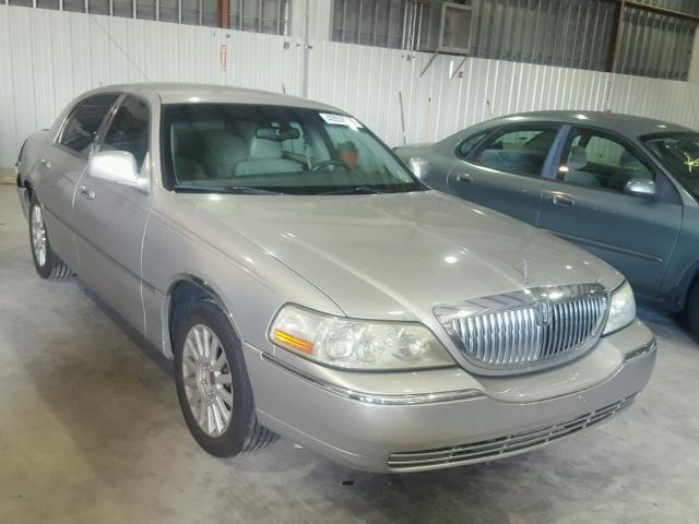 1LNHM81W24Y601731 - 2004 LINCOLN TOWN CAR E SILVER photo 1