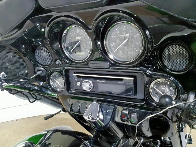 1HD1PZ812BB956474 - 2011 HARLEY-DAVIDSON FLHXSE2 GREEN photo 17