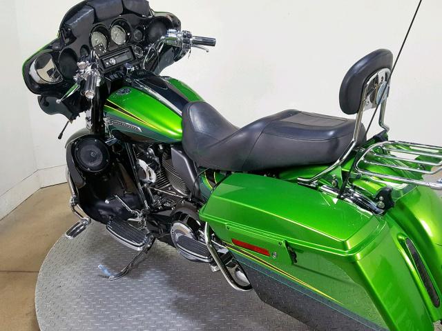 1HD1PZ812BB956474 - 2011 HARLEY-DAVIDSON FLHXSE2 GREEN photo 6