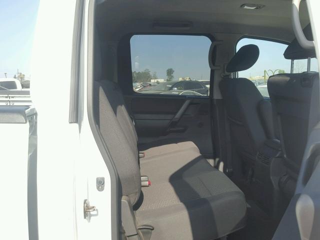 1N6AA0ED8CN313282 - 2012 NISSAN TITAN S WHITE photo 6