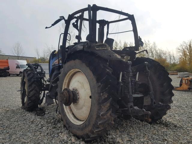 JAW131316 - 2004 NEWH TRACTOR BLUE photo 3