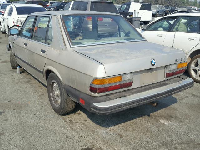 WBADK7309D7958791 - 1983 BMW 528 E SILVER photo 3