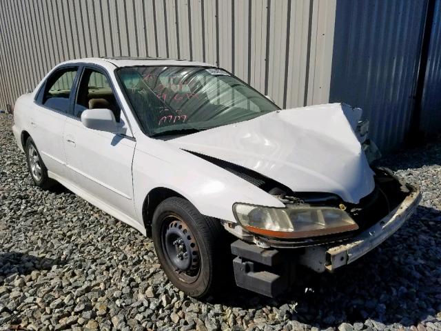 1HGCG56621A100017 - 2001 HONDA ACCORD EX WHITE photo 1