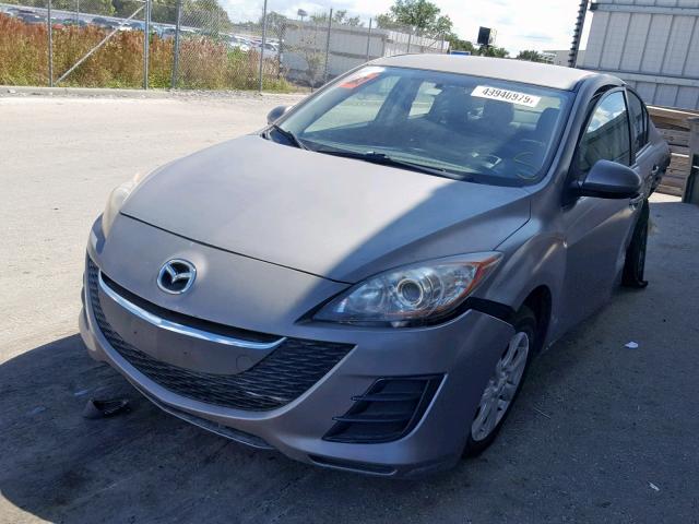 JM1BL1SG5A1145028 - 2010 MAZDA 3 I GRAY photo 2