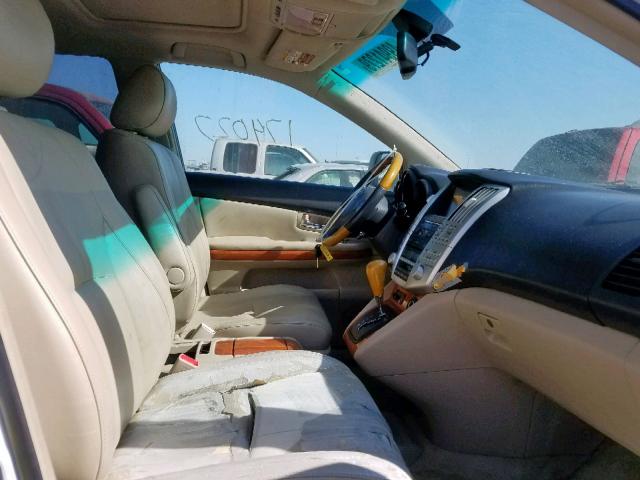 JTJGW31U582006180 - 2008 LEXUS RX 400H WHITE photo 5