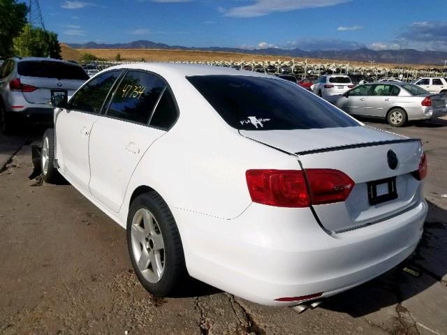 3VW2K7AJ2EM333949 - 2014 VOLKSWAGEN JETTA BASE WHITE photo 3