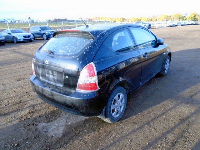 KMHCN35C79U147131 - 2009 HYUNDAI ACCENT SE BLACK photo 4