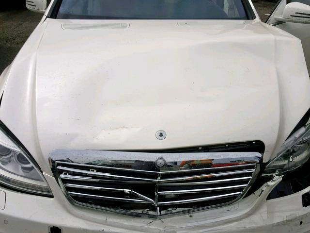 WDDNG7DB1DA505119 - 2013 MERCEDES-BENZ S 550 WHITE photo 7