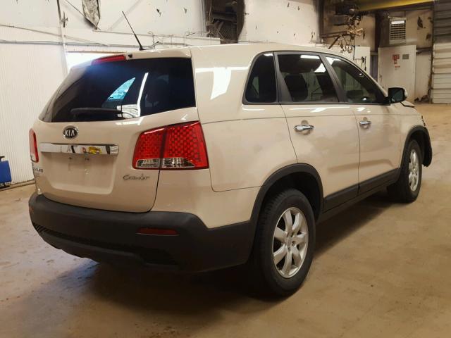 5XYKT3A16BG063304 - 2011 KIA SORENTO BA BEIGE photo 4