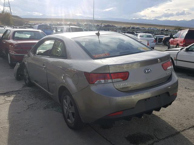 KNAFU6A23A5128946 - 2010 KIA FORTE EX GRAY photo 3