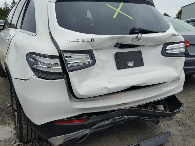 WDC0G4KB0HV003975 - 2017 MERCEDES-BENZ GLC 300 4M WHITE photo 9