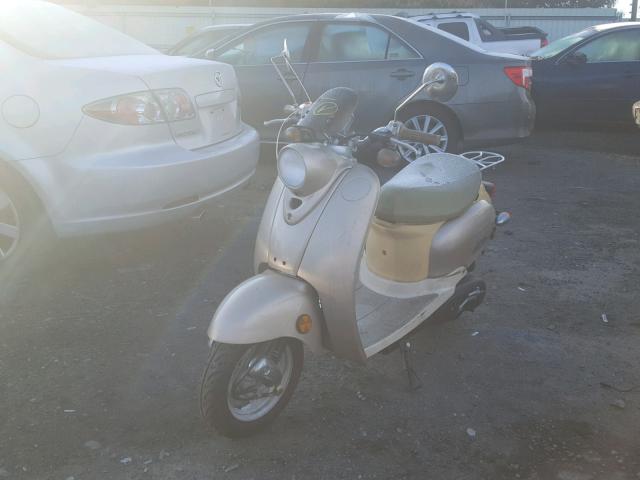 LAWTAB50X3C575181 - 2003 OTHER SCOOTER TAN photo 2