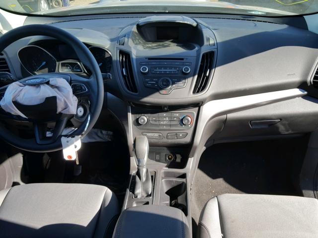 1FMCU0F76JUC68014 - 2018 FORD ESCAPE S GRAY photo 9