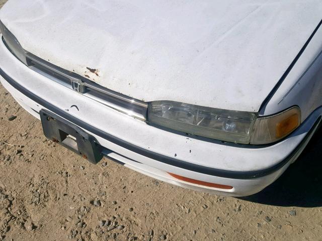 1HGCB7652NA225073 - 1992 HONDA ACCORD LX WHITE photo 9