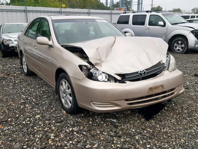 4T1BE32K92U597117 - 2002 TOYOTA CAMRY LE GOLD photo 1