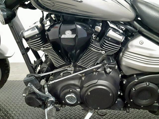 JYAVP27Y8AA000957 - 2010 YAMAHA XV1900 CU SILVER photo 6