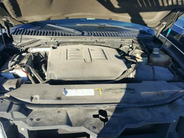 5LMFU27R84LJ31589 - 2004 LINCOLN NAVIGATOR 黑色 照片 7