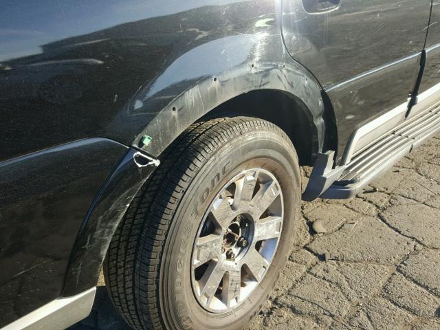 5LMFU27R84LJ31589 - 2004 LINCOLN NAVIGATOR 黑色 照片 9