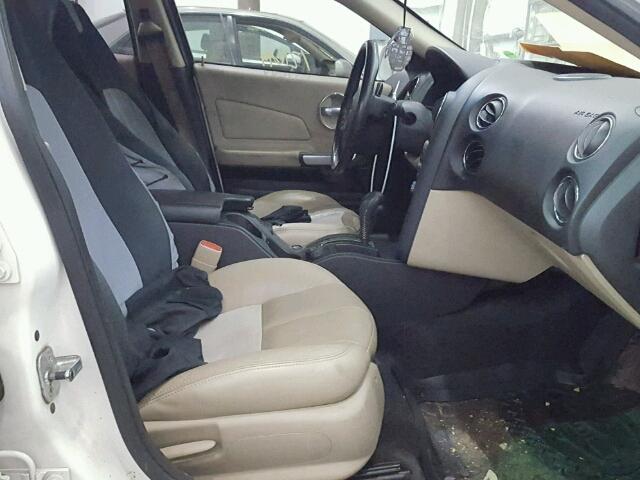 2G2WC55C781131755 - 2008 PONTIAC GRAND PRIX WHITE photo 5