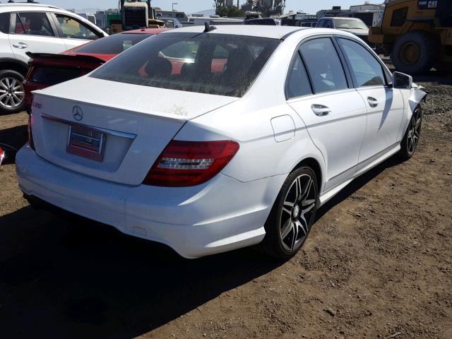 WDDGF4HB4DR254618 - 2013 MERCEDES-BENZ C 250 WHITE photo 4