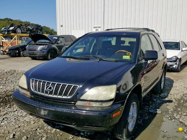 JTJHF10U220235705 - 2002 LEXUS RX 300 BLACK photo 2