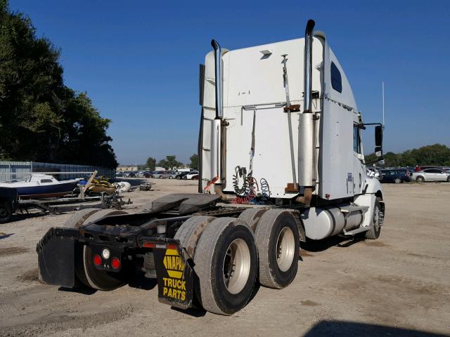 1FUJA6AV55DN71443 - 2005 FREIGHTLINER CONVENTION WHITE photo 4