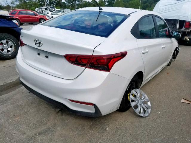 3KPC24A35KE072054 - 2019 HYUNDAI ACCENT SE WHITE photo 4