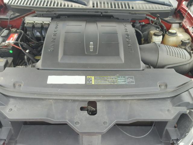 5LMFU27515LJ17645 - 2005 LINCOLN NAVIGATOR Бордовый фото 7
