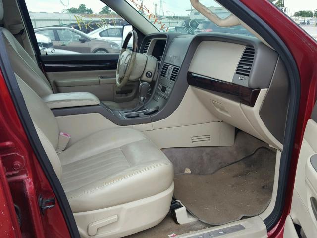5LMEU68H24ZJ01266 - 2004 LINCOLN AVIATOR 红色 照片 5