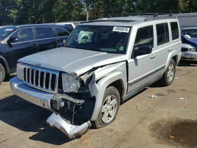 1J8HH48N88C159273 - 2008 JEEP COMMANDER SILVER photo 2