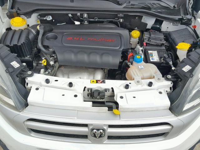 ZFBERFBT1F6954996 - 2015 RAM PROMASTER 白色 照片 7