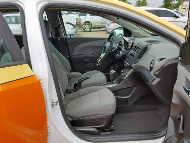 1G1JA6SH5C4133043 - 2012 CHEVROLET SONIC LS 橙色 照片 5