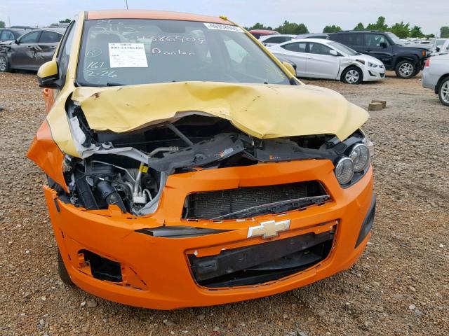1G1JA6SH5C4133043 - 2012 CHEVROLET SONIC LS 橙色 照片 9