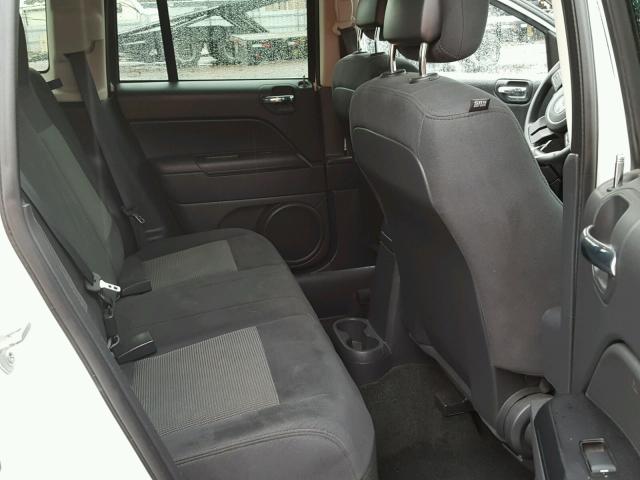 1C4NJDBB5ED828408 - 2014 JEEP COMPASS SP 白色 照片 6