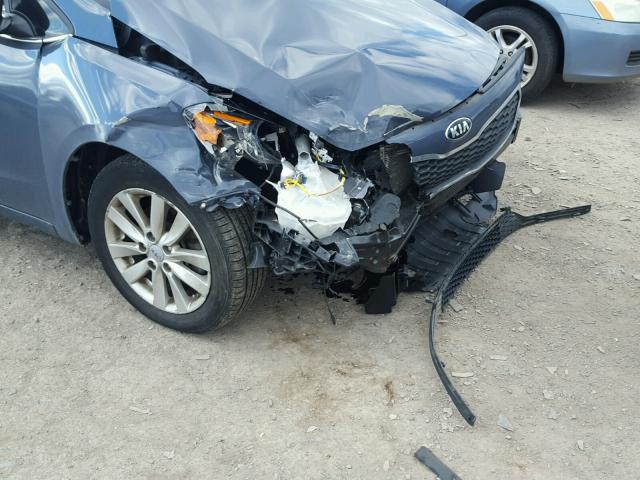 KNAFX4A82E5235914 - 2014 KIA FORTE EX BLUE photo 9