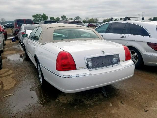 1LNHM81V07Y622279 - 2007 LINCOLN TOWN CAR S WHITE photo 3