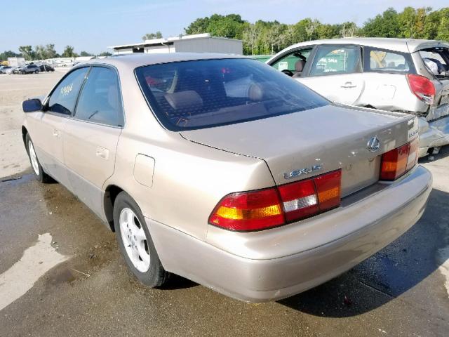 JT8BF28G2W5015940 - 1998 LEXUS ES 300 GOLD photo 3