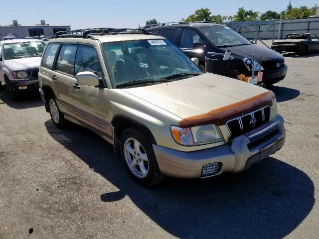 JF1SF65582H745703 - 2002 SUBARU FORESTER S GREEN photo 1