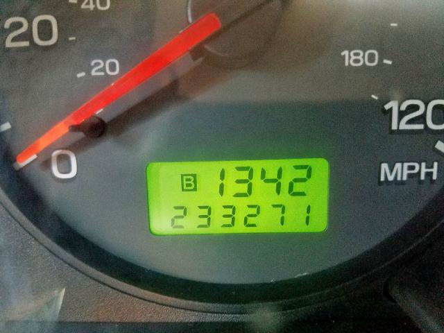 JF1SF65582H745703 - 2002 SUBARU FORESTER S GREEN photo 8