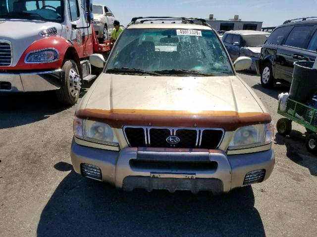 JF1SF65582H745703 - 2002 SUBARU FORESTER S GREEN photo 9