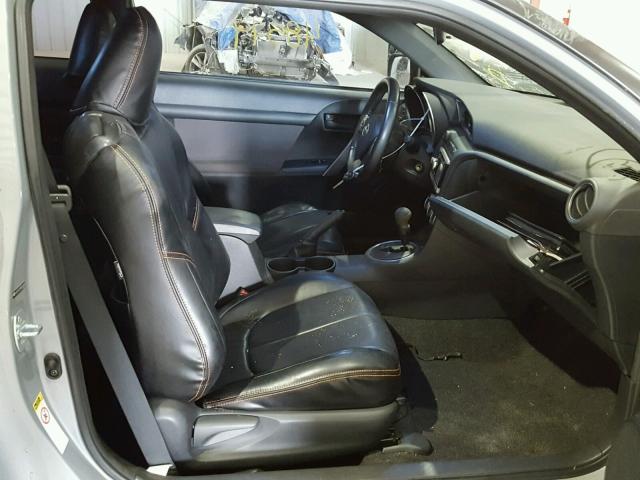 JTKJF5C79B3016460 - 2011 TOYOTA SCION TC 灰色 照片 5