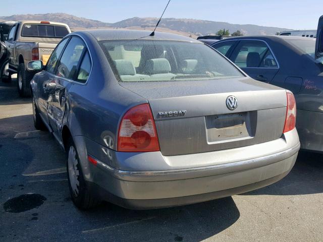 WVWMD63B54P048547 - 2004 VOLKSWAGEN PASSAT GL GRAY photo 3