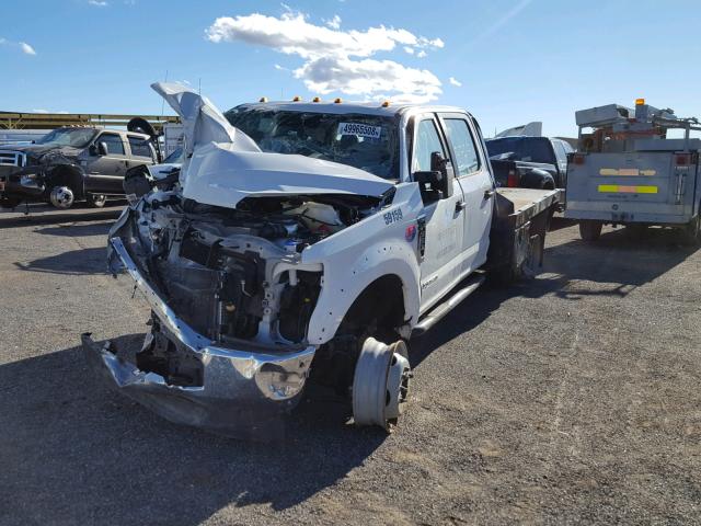 1FD0W5HT4JEB59159 - 2018 FORD F550 SUPER WHITE photo 2