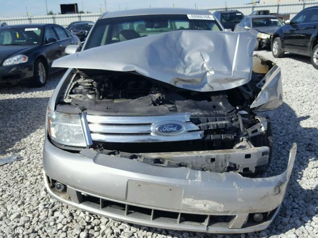 1FAHP24W28G185976 - 2008 FORD TAURUS SEL SILVER photo 9