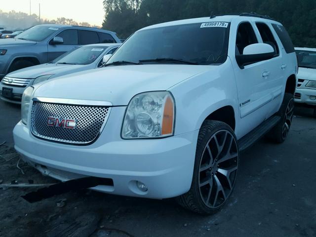 1GKFK13017J140413 - 2007 GMC YUKON WHITE photo 2