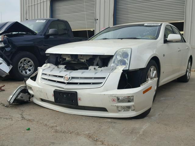 1G6DW677460117470 - 2006 CADILLAC STS WHITE photo 2