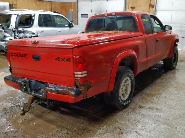 1B7GG22X9YS641731 - 2000 DODGE DAKOTA RED photo 4