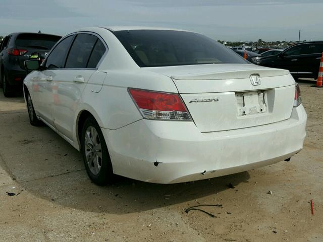 JHMCP26408C076535 - 2008 HONDA ACCORD LXP WHITE photo 3