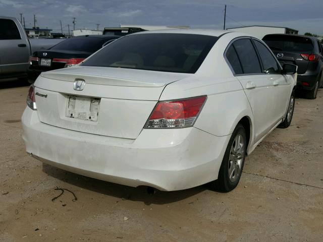 JHMCP26408C076535 - 2008 HONDA ACCORD LXP WHITE photo 4